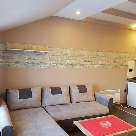 Vera Apartment